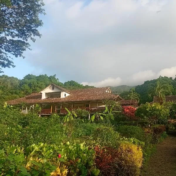 Eco lodge finca magdalena, hotel in Altagracia
