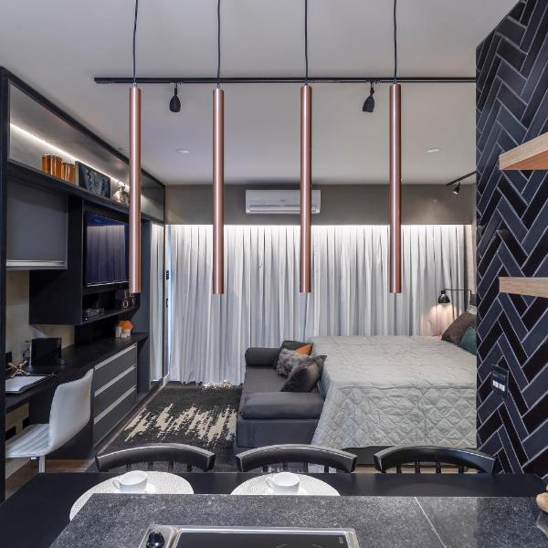 BHaus República Setin Downtown - Studio Deluxe com Varanda e Vista Praça 4o andar - Cama King - Centro SP - em frente ao Metrô - Vaga de Garagem - Academia - Mini Mercado - Lavanderia - Piscina no Rooftop com Vista Panorâmica - sd12 - Foto 5