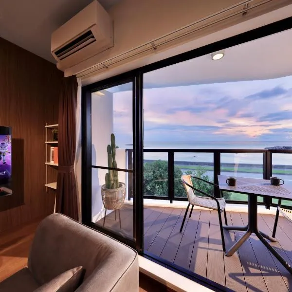 クリスタル別荘南城, hotel en Nanjō