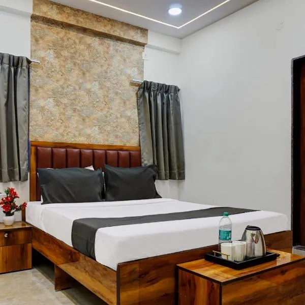 Super Hotel O KP Pride, hotel in Dehu