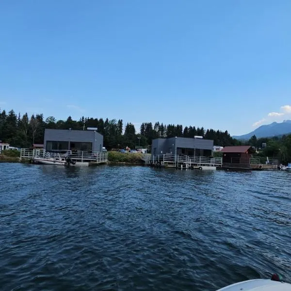 Sia Lake View Bicaz、チェアラウのホテル