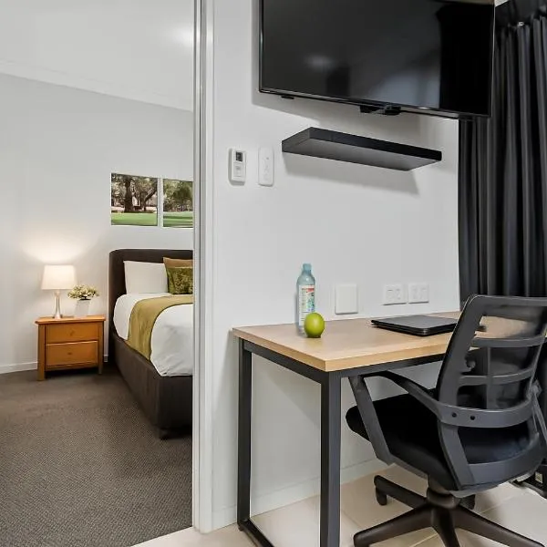 Emerald Inn by Travellers, hotel en Emerald