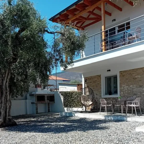 INA Apartments, hotel in Limenaria
