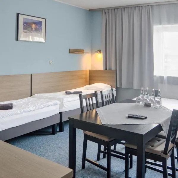 Hostel Azymut, hotel in Września