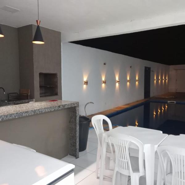 Casa com Piscina, hidromassagem e churrasqueira. - Foto 2