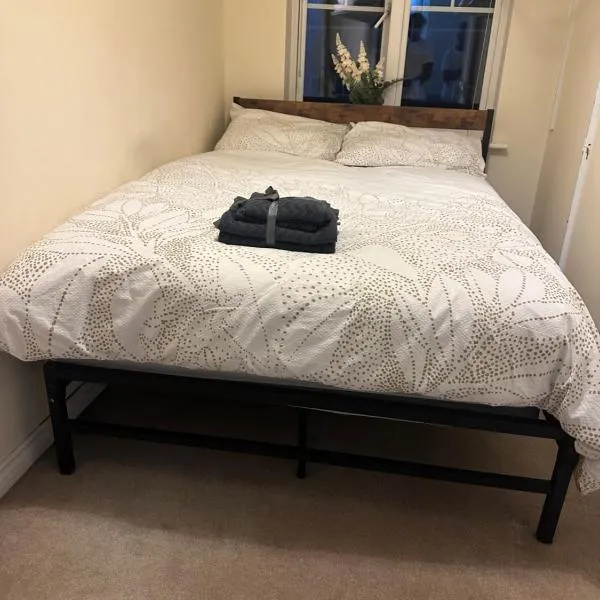 Room at the top, hotel in West Bromwich