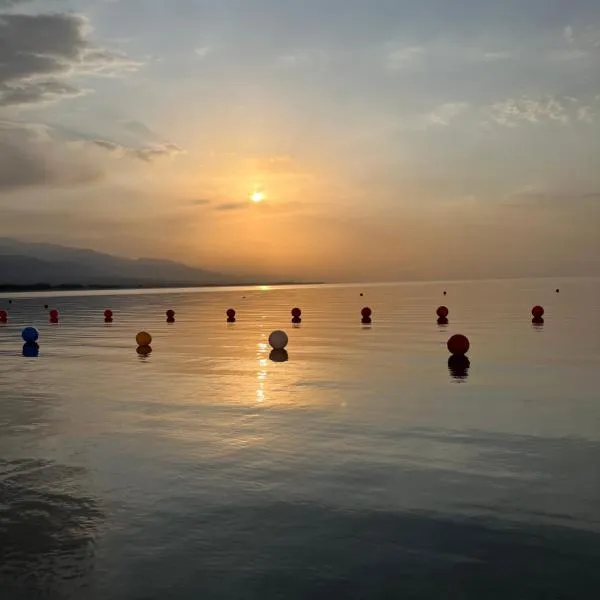 Raduga West_Issyk Kul, Kyrgyzstan, hotel in Kosh-Kël'