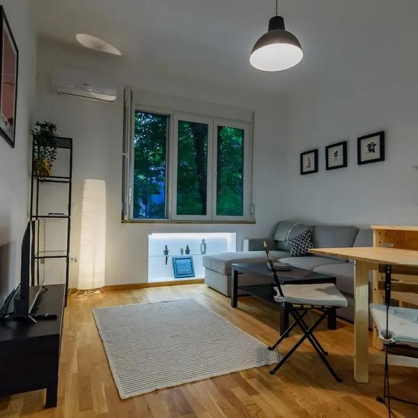 Studio 44,貝爾格勒的飯店