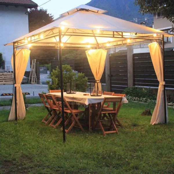 Agli Chalet Erbe Montane con parcheggio privato, hotel in Domodossola