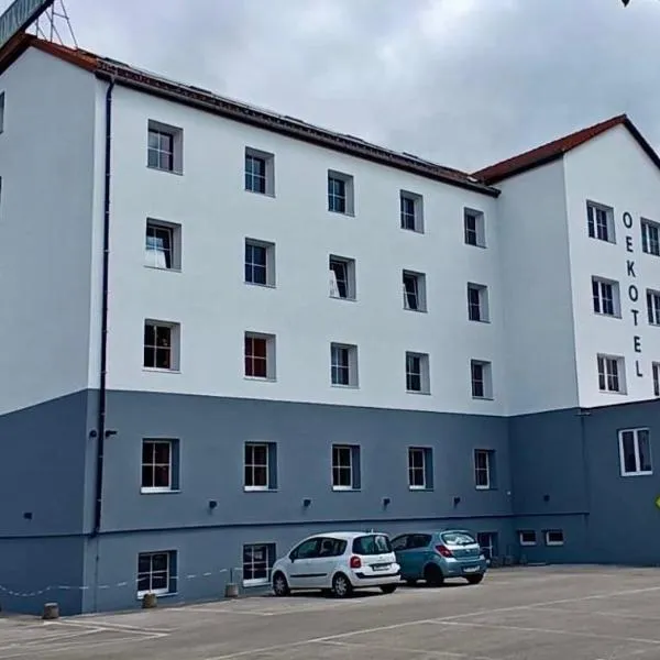 OEKOTEL Traiskirchen, khách sạn ở Traiskirchen