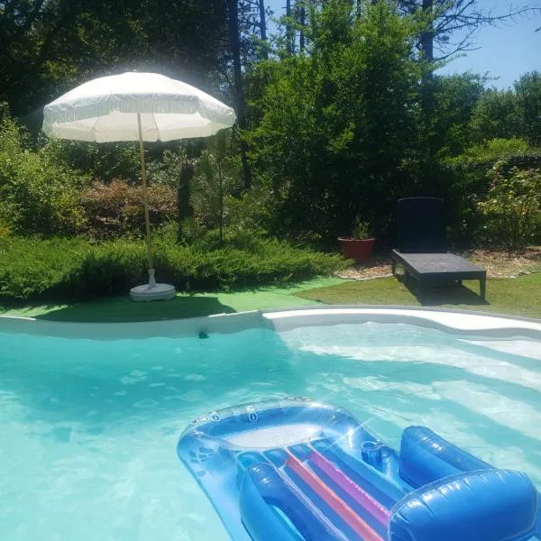 Au ' Bord des Landes ', hotel v destinaci Cazalis