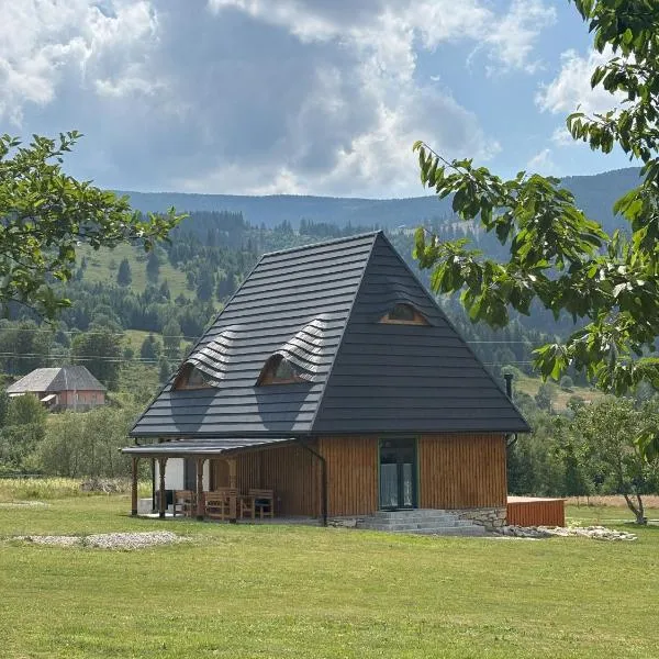 Deja View Cabin & Camp, hotel di Rogojel