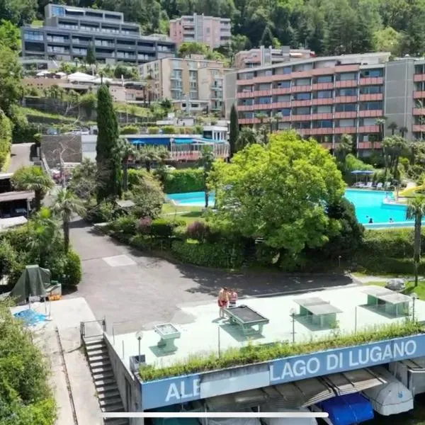 Residenz am Luganersee mit Pool, hotel di Bissone
