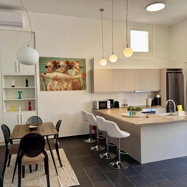 Luxury Apartment Vavi Kedros, hotell sihtkohas Samos