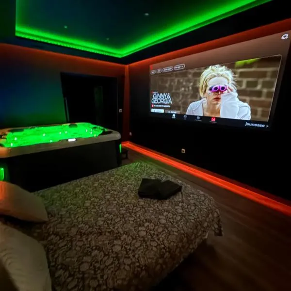 Le secret, hotel u gradu Nim