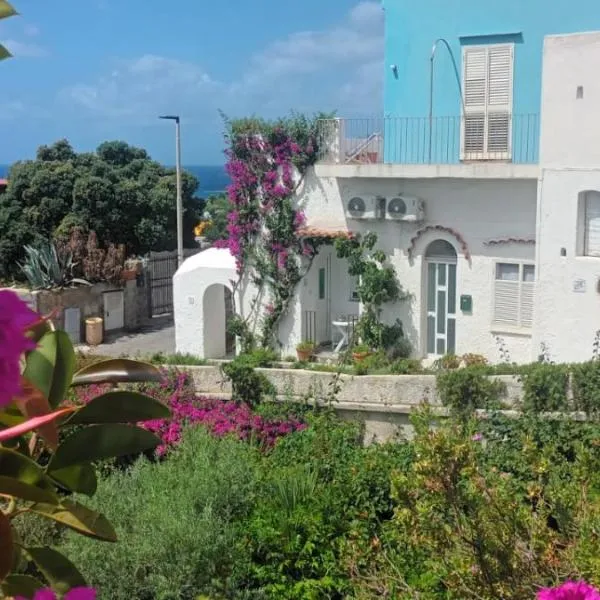 La Casa di Tina, хотел в Сант'Анджело Д'Искя