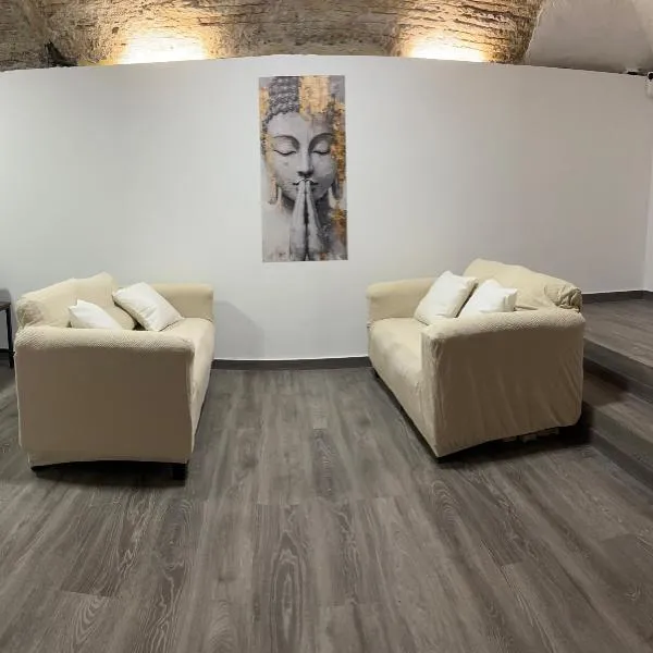 150m from the beach, hotel in Barcelona
