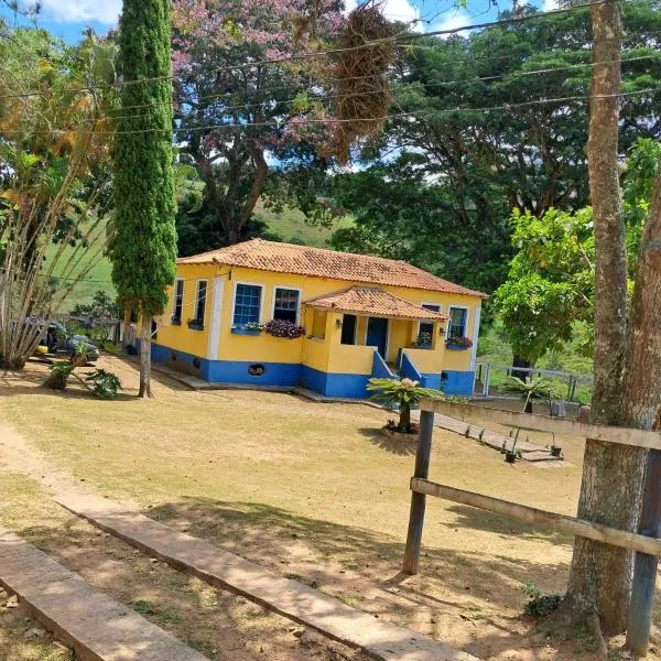 Casa de fazenda com lago, hotel in Engenheiro Paulo de Frontin