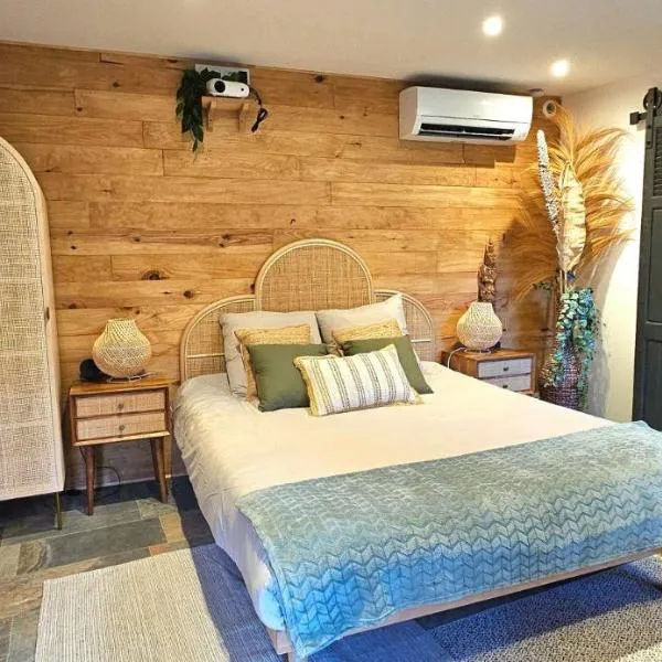 Samadhi - gîte avec jardin, SPA, clim, parking privé, hotel v destinaci Toulon