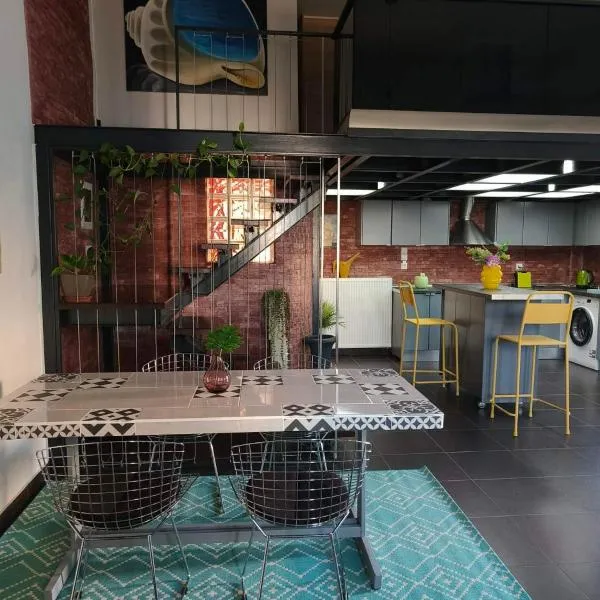 ColoR Living - loft & yard, hotel v mestu Kardítsa