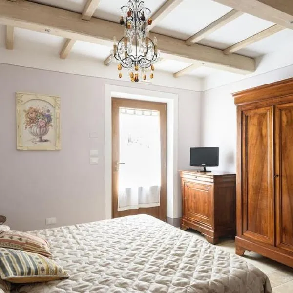 Agriturismo Casal Gheriglio, hotel in Lucignano