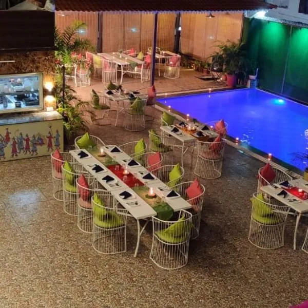 The Bhagwat Grand at shastri circle Udaipur with swimming pool, hotel in Udaipur
