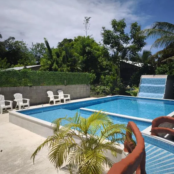 Cabañas Daneysha, hotel in Tortuguero