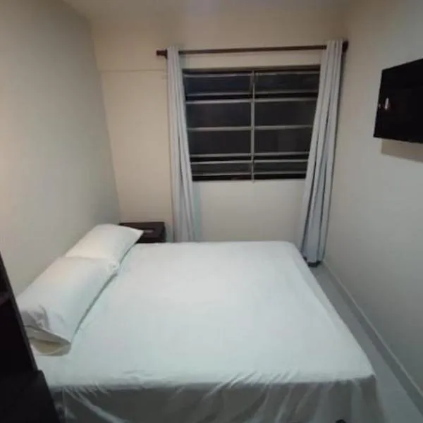 Amaca Hostal, hotel in Santa Cruz de la Sierra