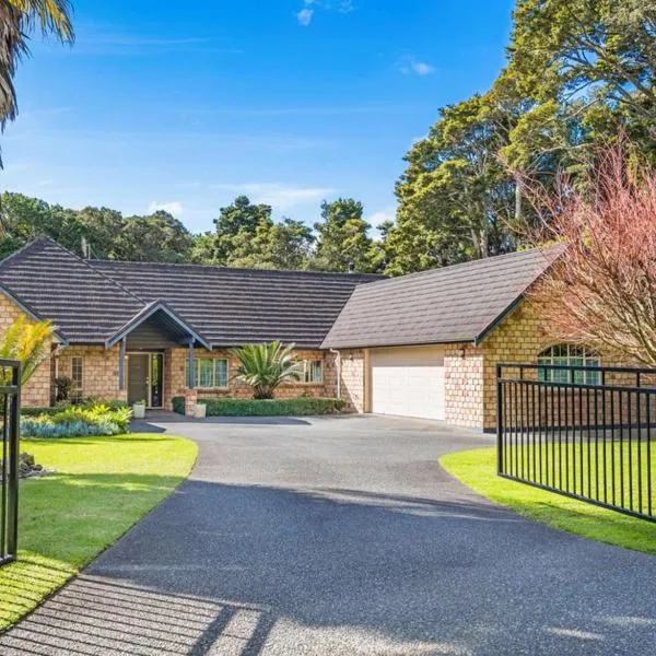 NZ County Holiday Home, hotel in Kamo