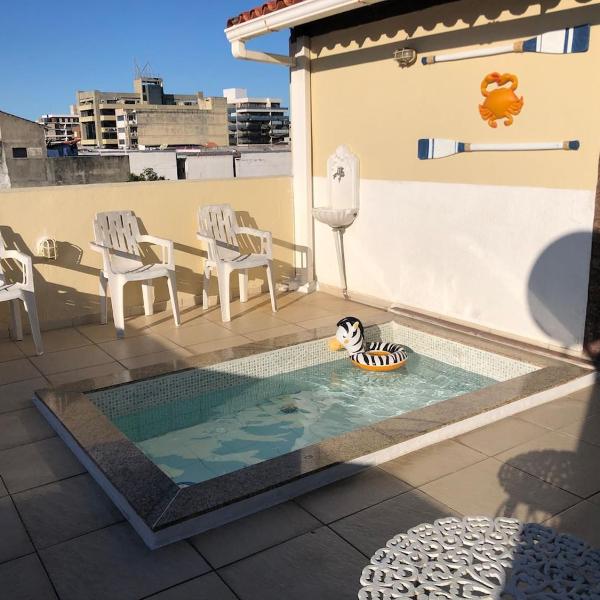 3 qtos com cama de casal, 2 suites e tudo a pé!