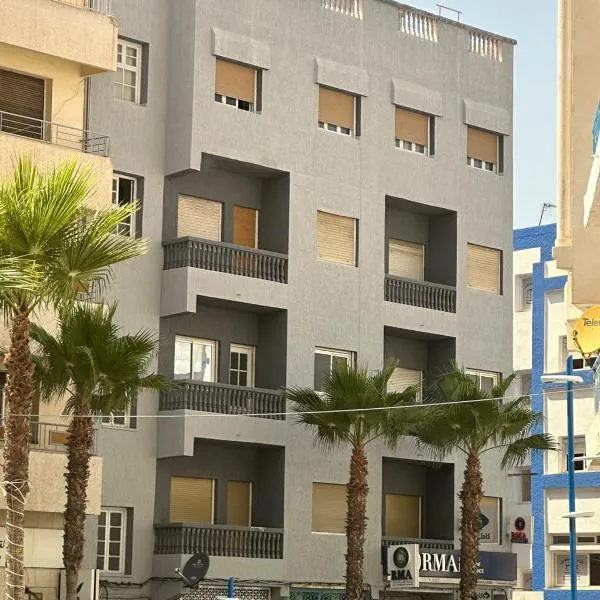 Appartement au cœur du centre d'Al Hoceïma situé au 4ème ETG, hotel in Al Hoceïma