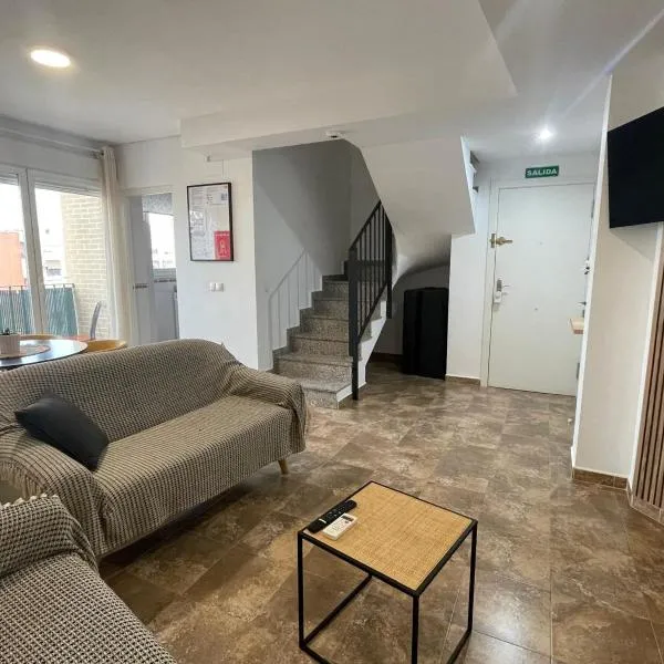 ESPECTACULAR DUPLEX en el CENTRO, hotel in Gandía