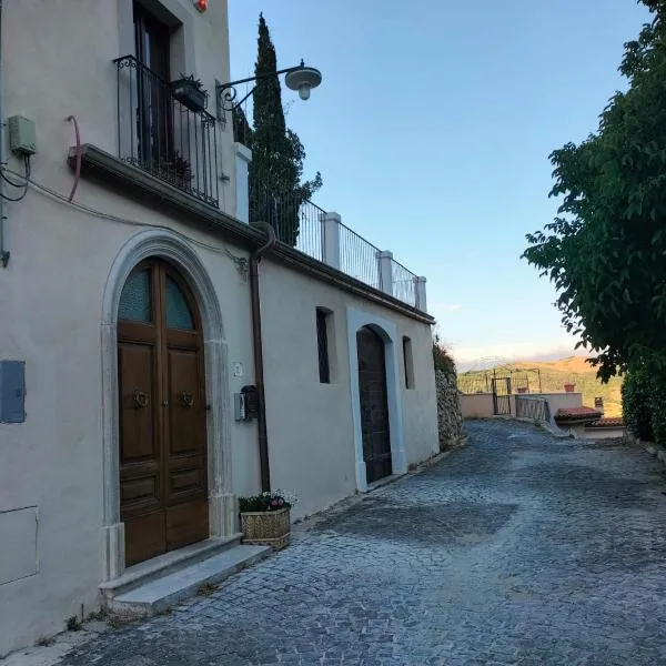 Dimora al Colle, hotel in Caporciano
