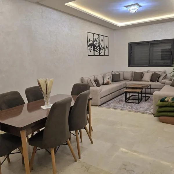 Everything u Need Cozy&Familial, hotel in Marrakech