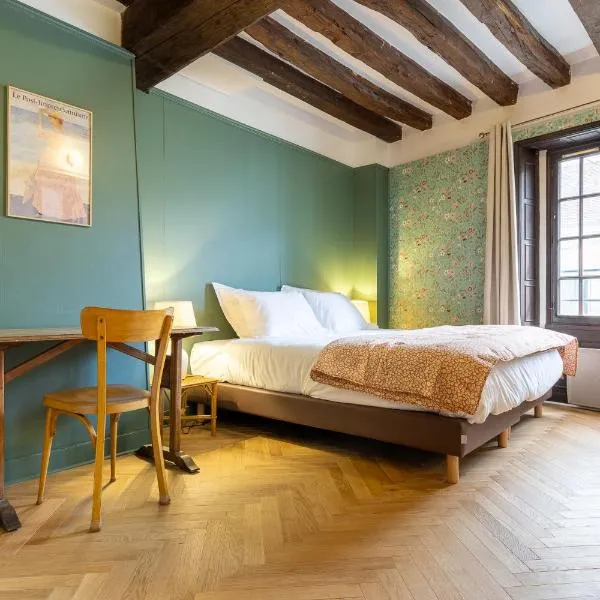 Cottage calme et climatisé au cœur de Moret, hotel em Moret-sur-Loing