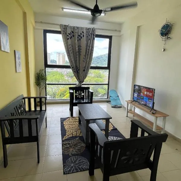 Sunny Grove 3 ROOMS by EZYHOME MELAKA、アイヤー・ケロのホテル