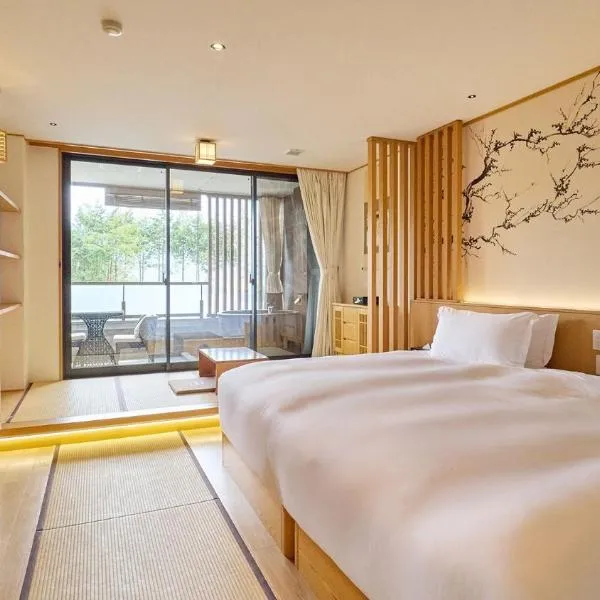 Kumonoue Fuji Hotel Standard room - No Mt Fuji view with open-air bath, hotel in Fujikawaguchiko