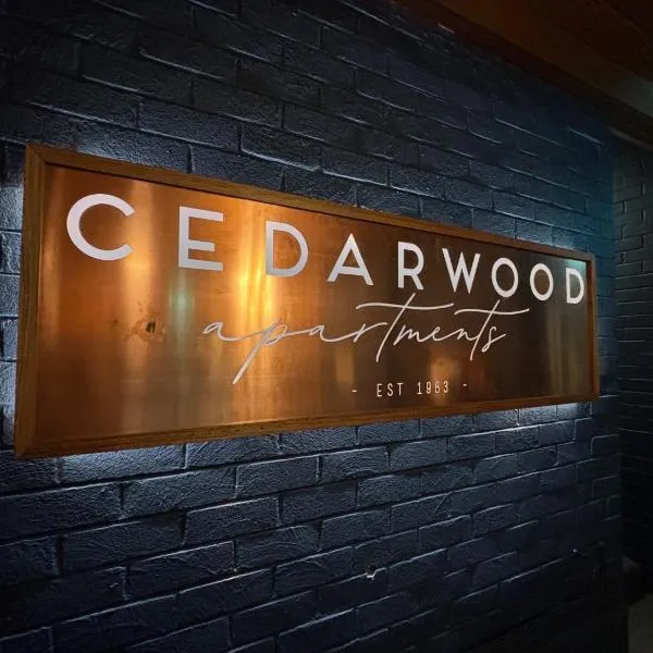 Cedarwood Apartments, hotel in Falls Creek