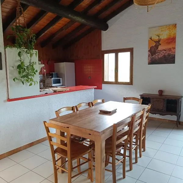 Grand appartement de 3 chambres !, hotel in Samoëns