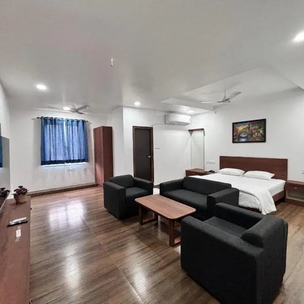 Tripura Inn, hotel sa Nalgonda
