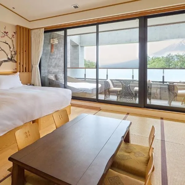 Kumonoue Fuji Hotel Deluxe room - Mt Fuji view with open-air bath, hotel i Fujikawaguchiko
