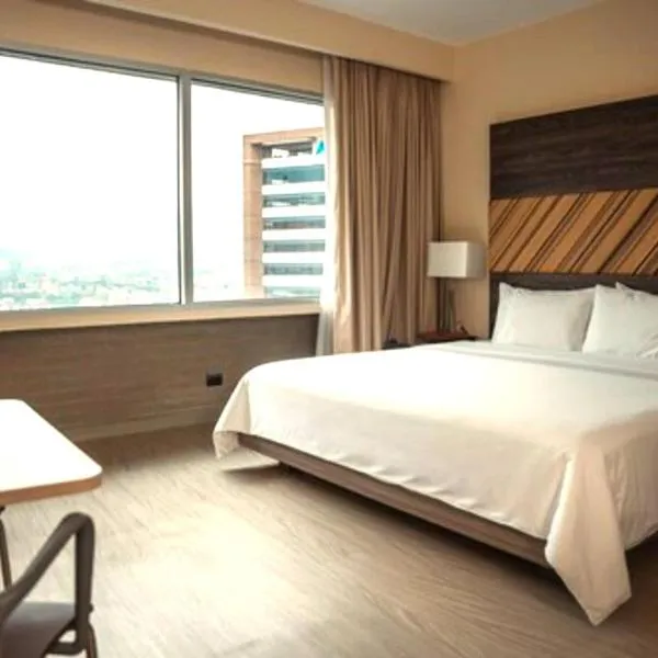 V Grand Hotel, a member of Radisson Individuals, hotel di Medellín