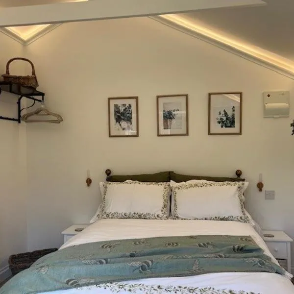 The Resting Shepherd, hotel sa Angmering