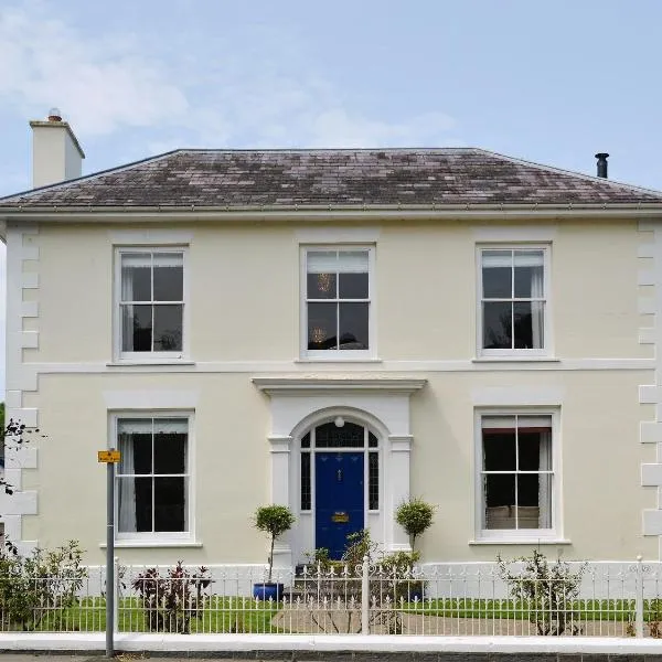 Awelfa - On7, hotel in Aberaeron