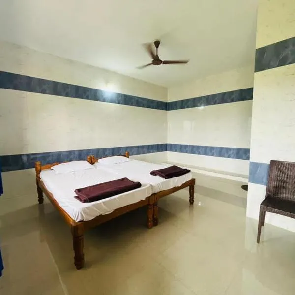 Murdeshwar Beach Residency، فندق في Māvalli