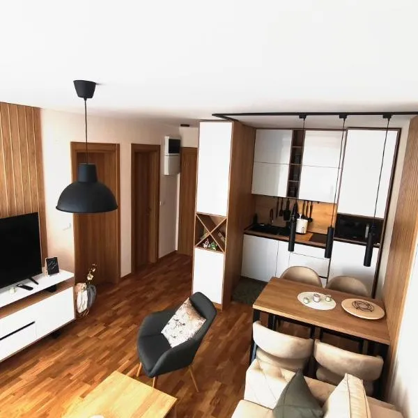 Lenka Lux Apartmans, hotel in Divčibare