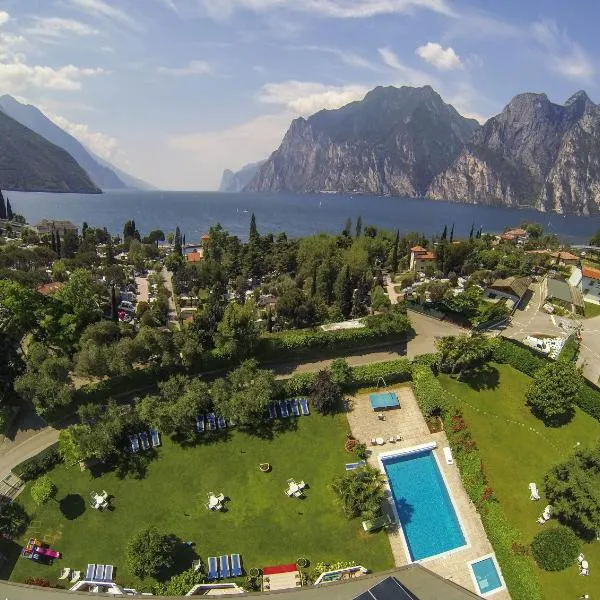 Residence Toblini, hotel en Nago-Torbole