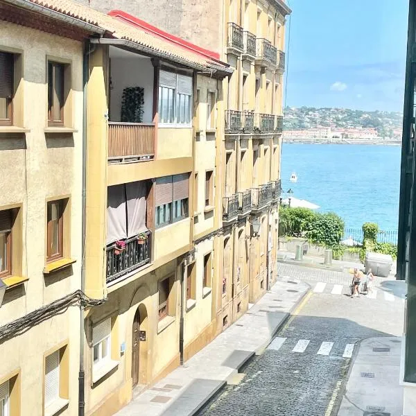 Cimadevilla 16, hotel v destinaci Gijón