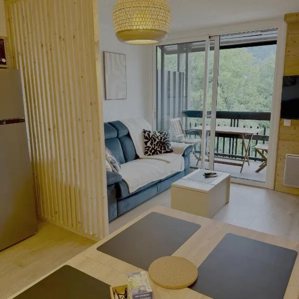 Les Duc(s) de l'Airelle، فندق في لي كارو داراش