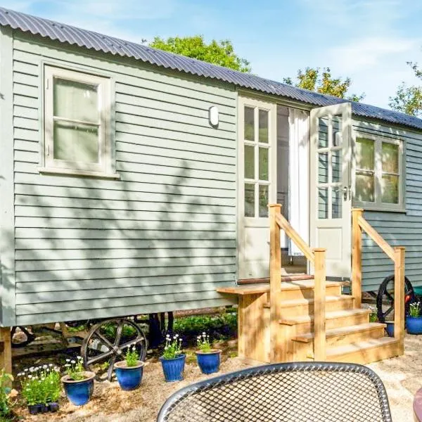 Fig Tree Shepherds Hut - Cottage, ξενοδοχείο σε Bridport